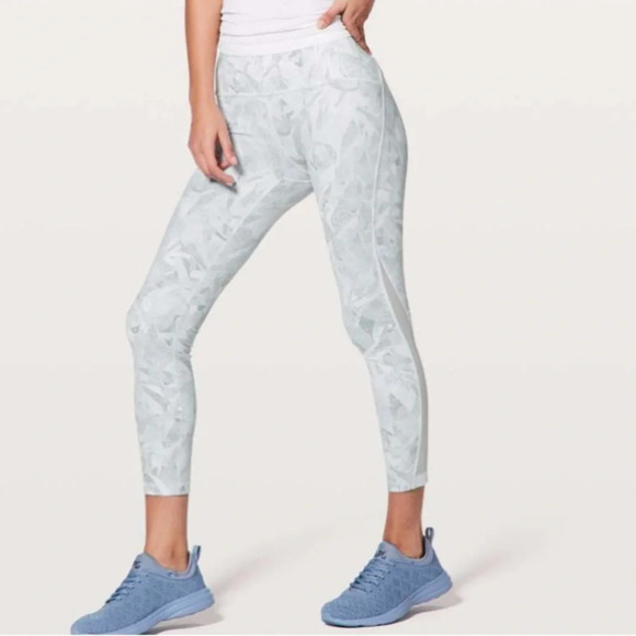 Lululemon train times crop - Picture 3 of 10